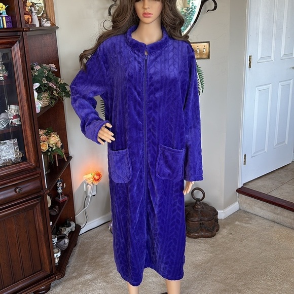 NWOT Collections Etc Vintage Purple Zip Up Robe Duster House Coat Cozy Midi - Picture 4 of 15